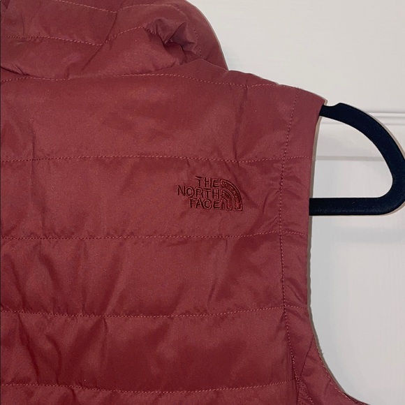 The North Face Burgundy Quilted Vest - Picture 5 of 5